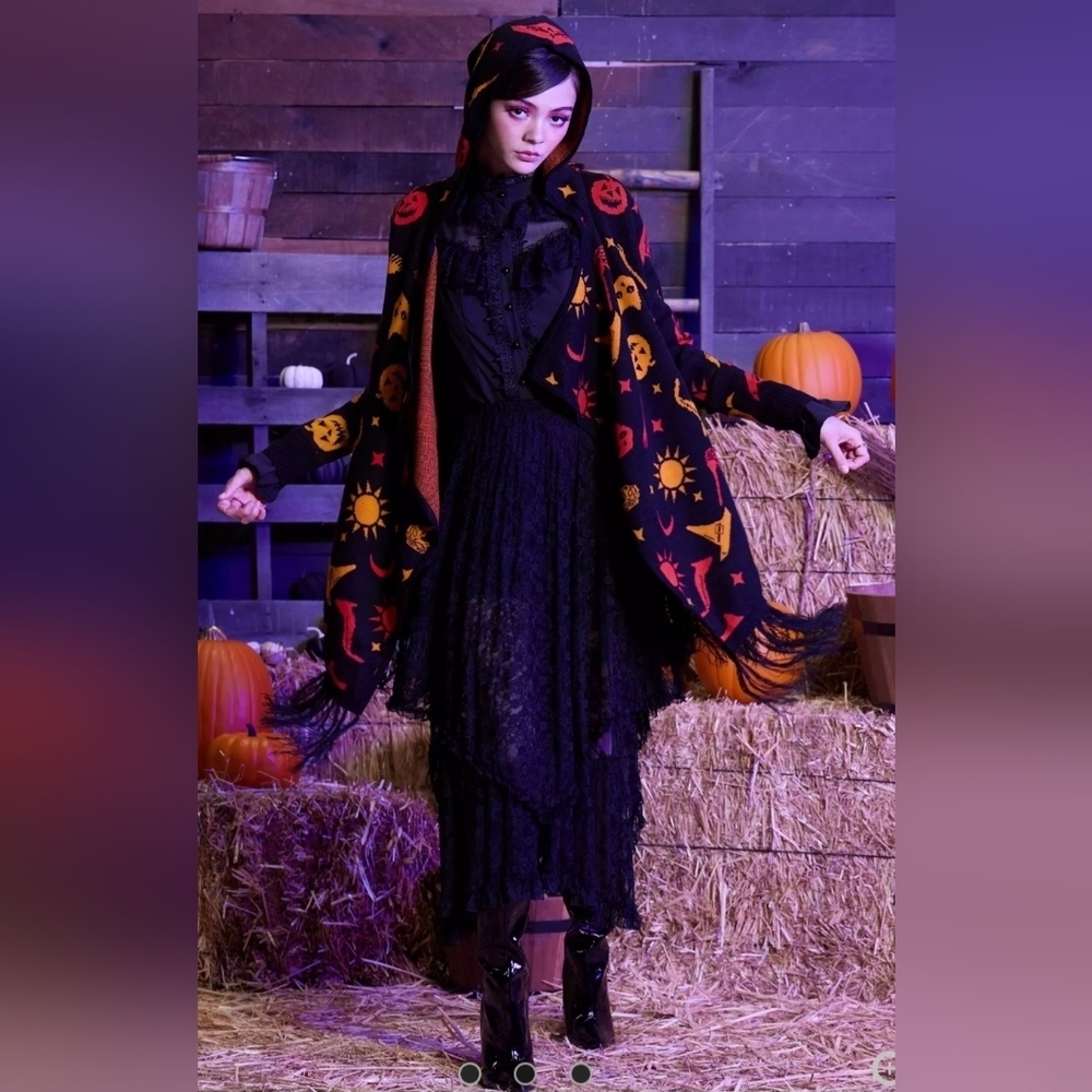 Disney Her Universe Hocus Pocus Dani Hooded Fringe Cardigan, VGUC, XS FITS BIG